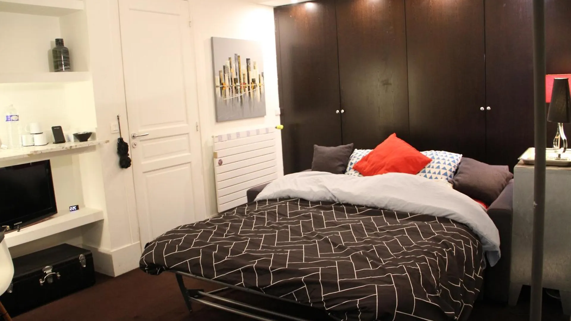 Feelgood Homestay Paris